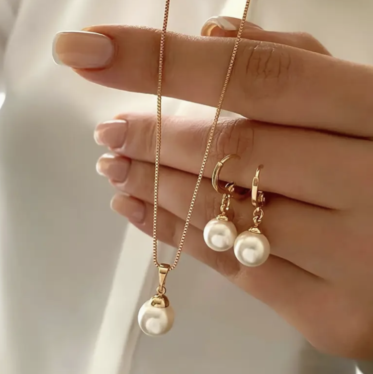 Faux Pearl Jewelry Set 